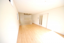 LXƂrO͌ڂłȂASJIɂĂ锤łB 