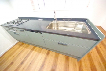 �X�^�C���b�V�����@�\�������˔������I�[�v���L�b�`�����̗p�B 