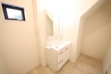 Ƃ̐ʃXy[XŒ̐gxxKX[YɁB 