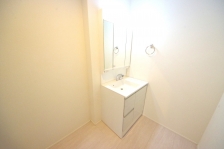 Ƃ̐ʃXy[XŒ̐gxxKX[YɁB 