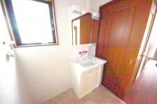 Ƃ̐ʃXy[XŒ̐gxxKX[YɁB 