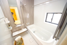 �����͂������T�C�Y�̈�؃^�C�v�B���g�����y���߂闁���͊��ɗD�����ߐ��^�C�v���̗p�B 