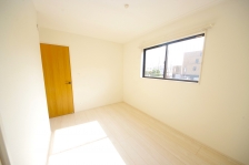 �傫�ȑ��̂���m���B���������������荞��łP���̎n�܂��`���Ă���܂��B 