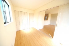 Sn̗ǂԂ́A炵̃Xe[WʂAŜ₷炬Ɩ^Ăł傤B 