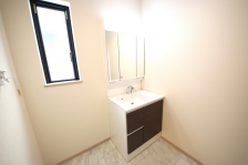 Ƃ̐ʃXy[XŒ̐gxxKX[YɁB 