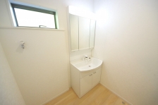 Ƃ̐ʃXy[XŒ̐gxxKX[YɁB 