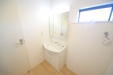 Ƃ̐ʃXy[XŒ̐gxxKX[YɁB 