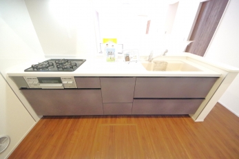 �J�����̂���L�b�`���X�y�[�X�͓��X�̉Ǝ��������Ɗy�����Ȃ�͂��ł��B 