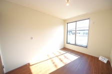 �o���R�j�[�ɖʂ�����������閾�邢�������́A�C�����̂��������}����ꂻ���ł��ˁB 