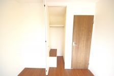 ��Ƃ肠����[�́A���������������ł��������肵�������𑗂�锤�ł��B 